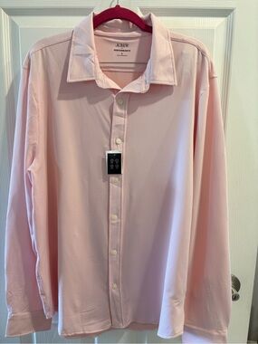J. Crew Light Pink Men's Long-Sleeve Button-Down Shirt. Mint condition.  Large